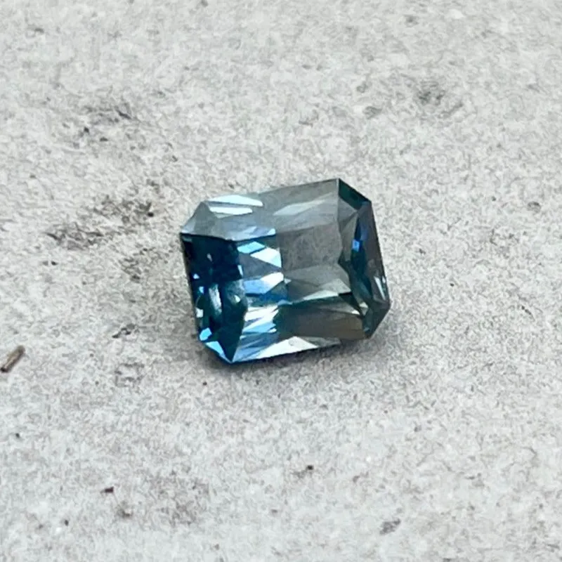 1.40CT RADIANT CUT SAPPHIRE, DENIM BLUE GREY PARTI, 6.68X5.5X3.73MM