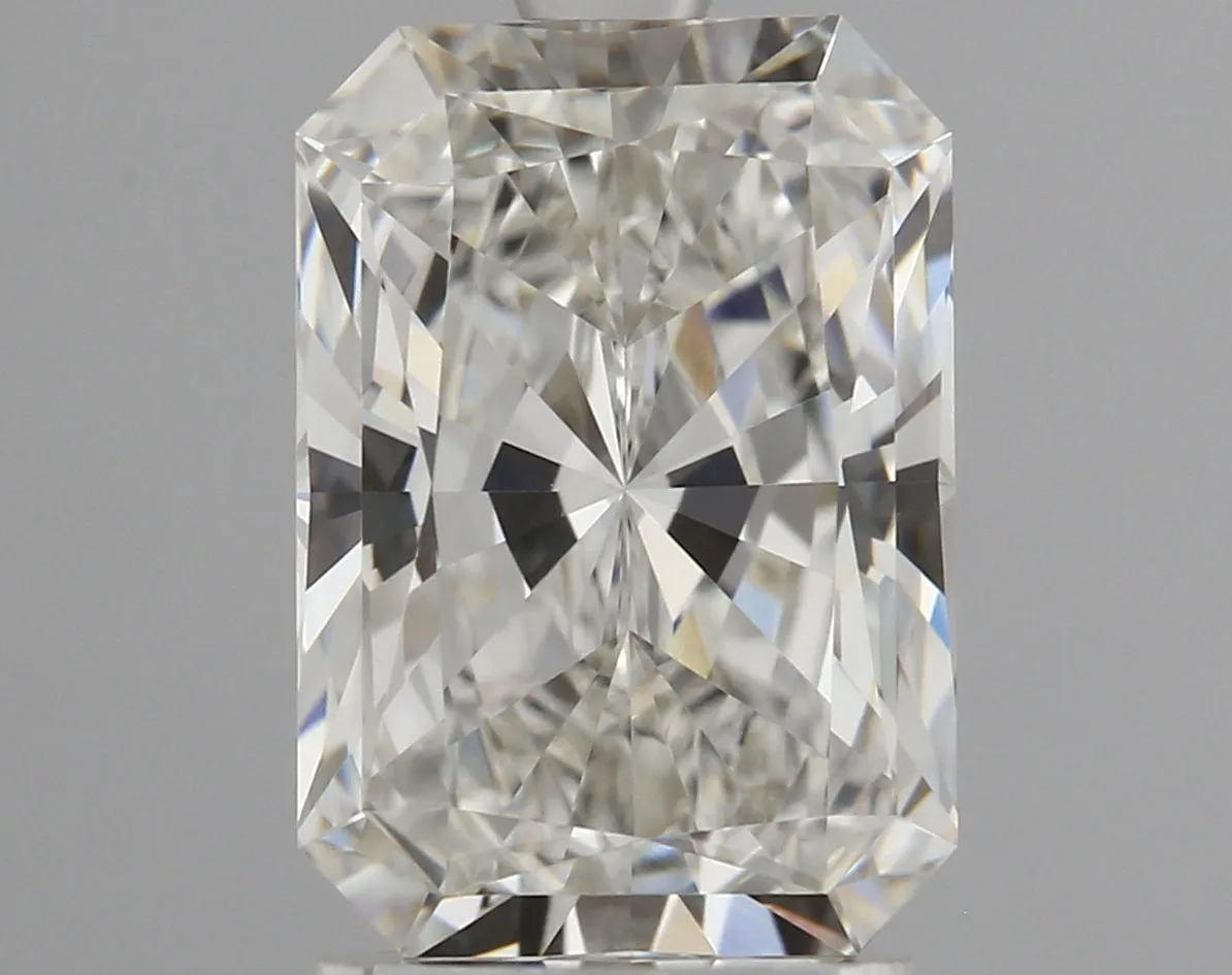 2.05Ct H VVS2 IGI Certified Radiant Lab Grown Diamond