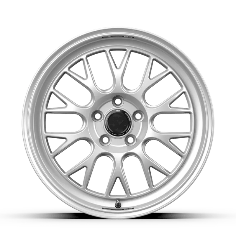 fifteen52 Holeshot RSR 18x8.5 5x112 42mm ET 57.1mm Center Bore Radiant Silver