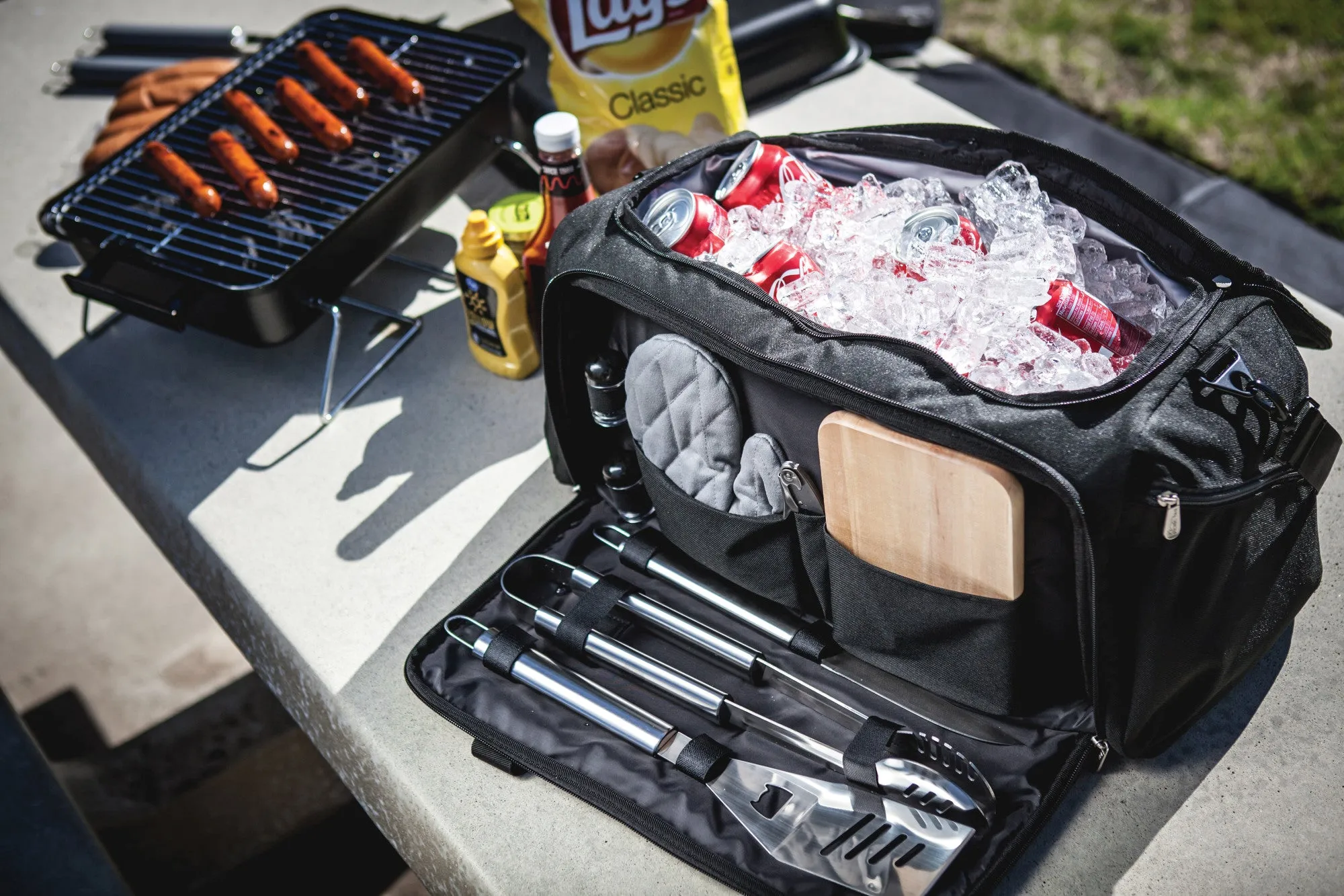 Iowa Hawkeyes - BBQ Kit Grill Set & Cooler