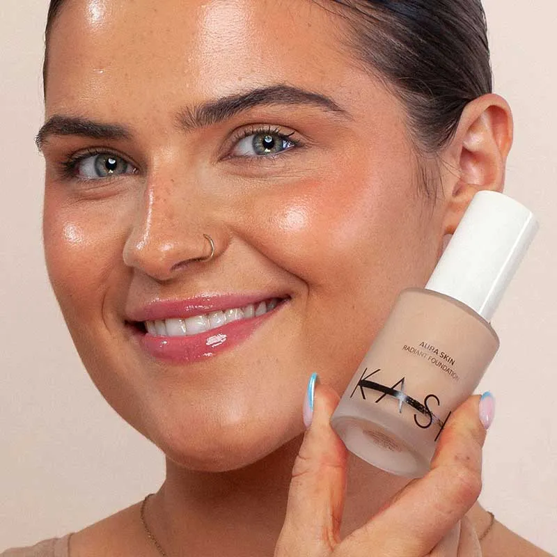 KASH Beauty Aura Skin Radiant Foundation