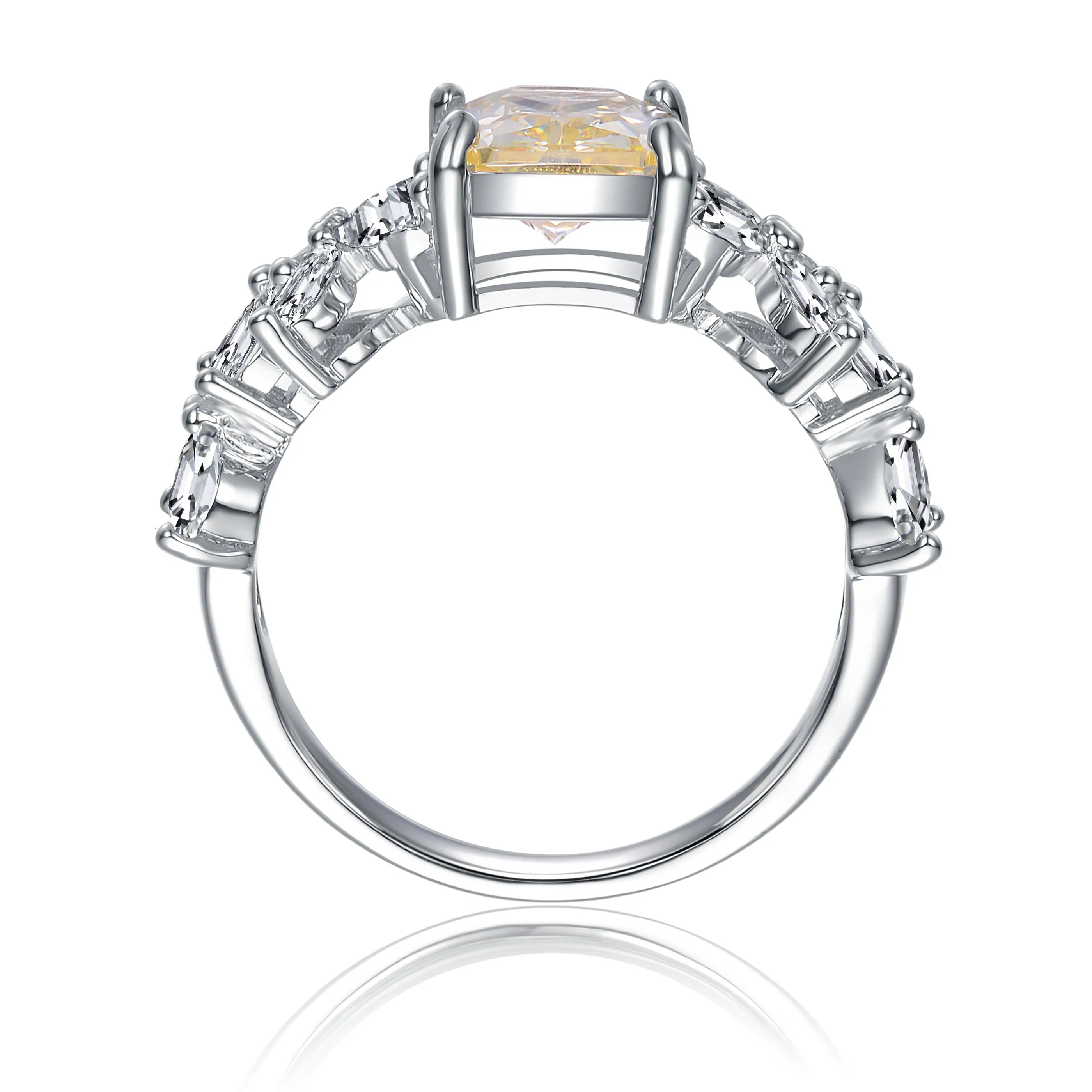 Lierre Leaf Trellis Cluster Engagement Ring