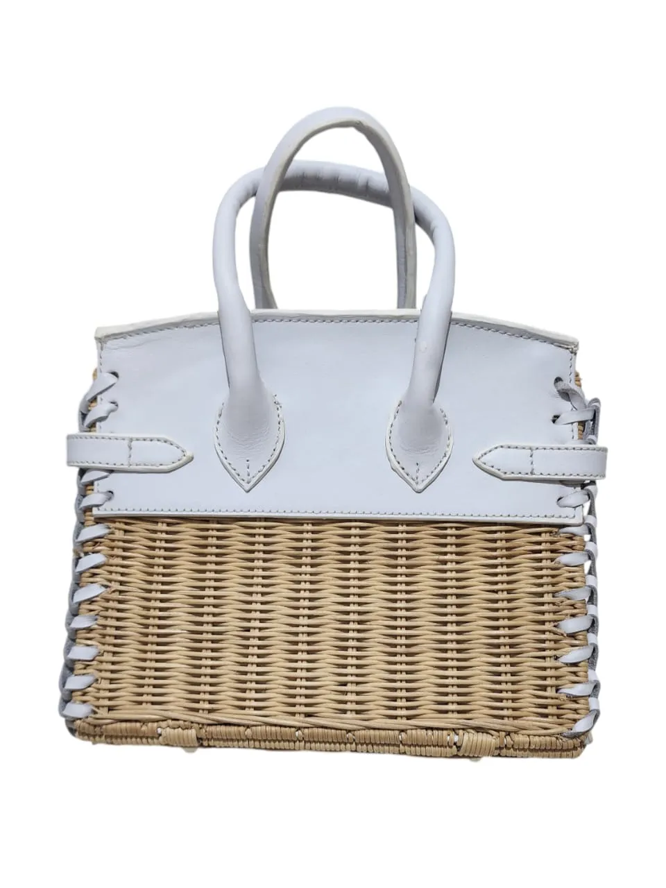 Only 1 left1! White genuine leather - Handmade wicker bag, Small size (25cm)