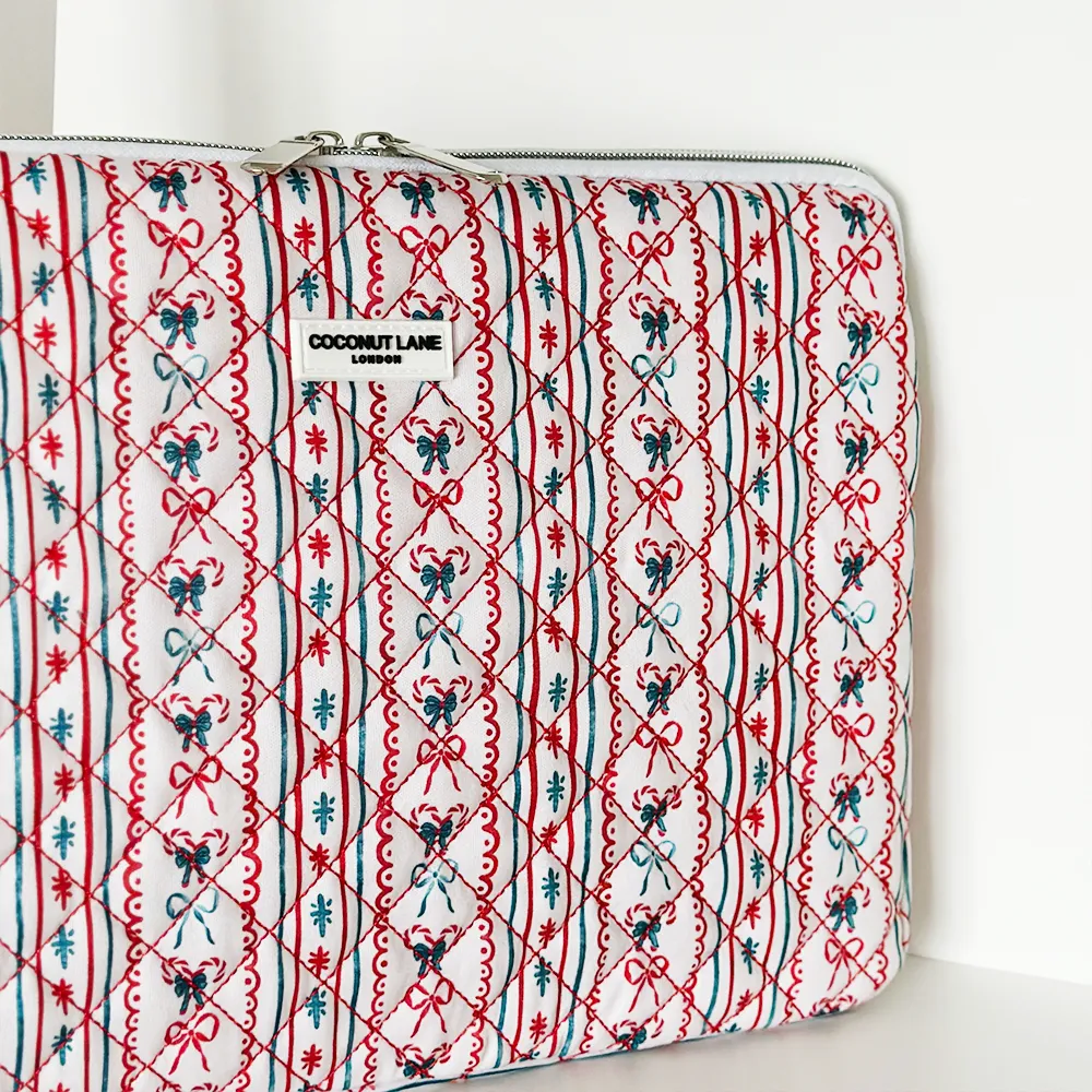 Quilted Let It Bow Laptop Sleeve