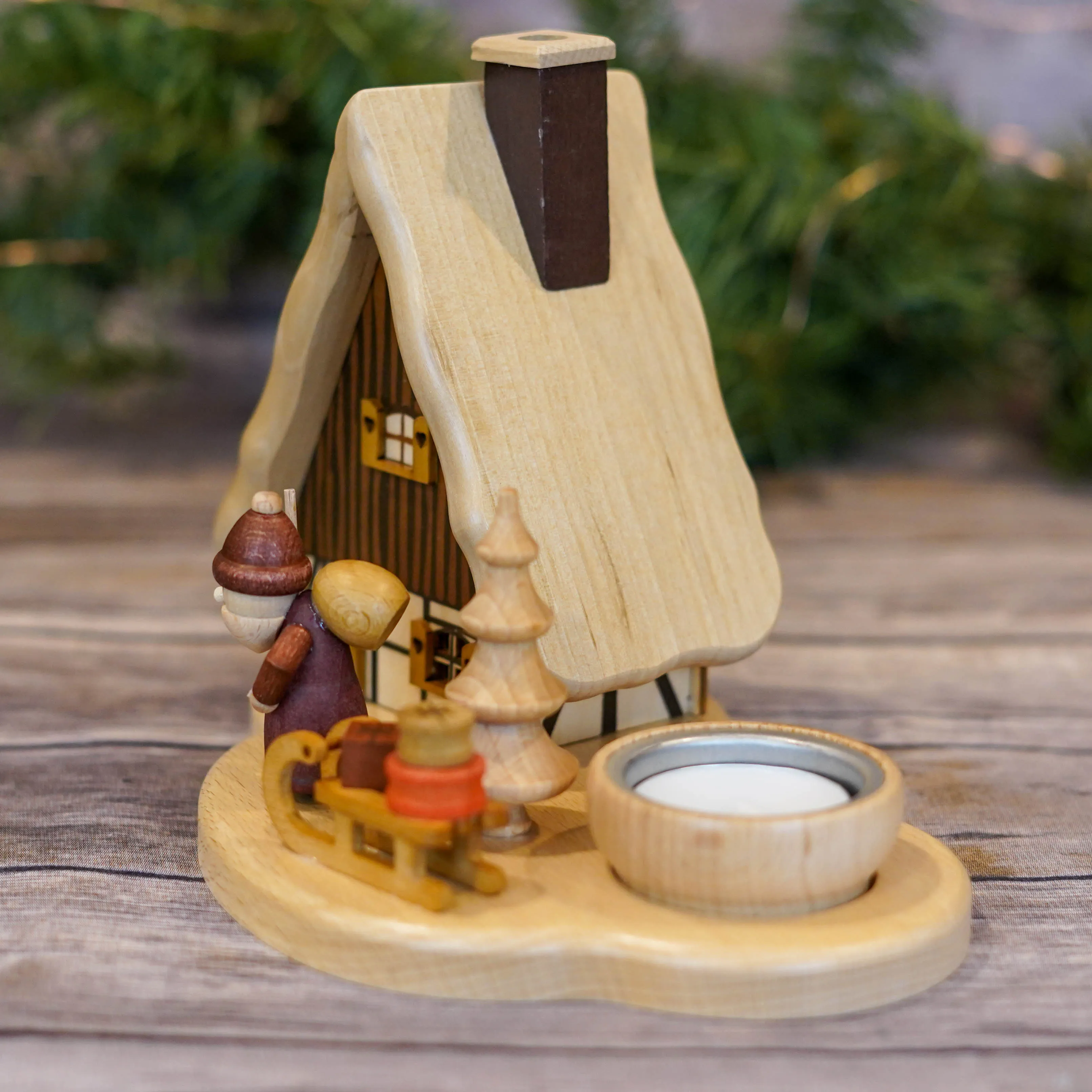 Smoker-Santa with Smoker House and Tea Light