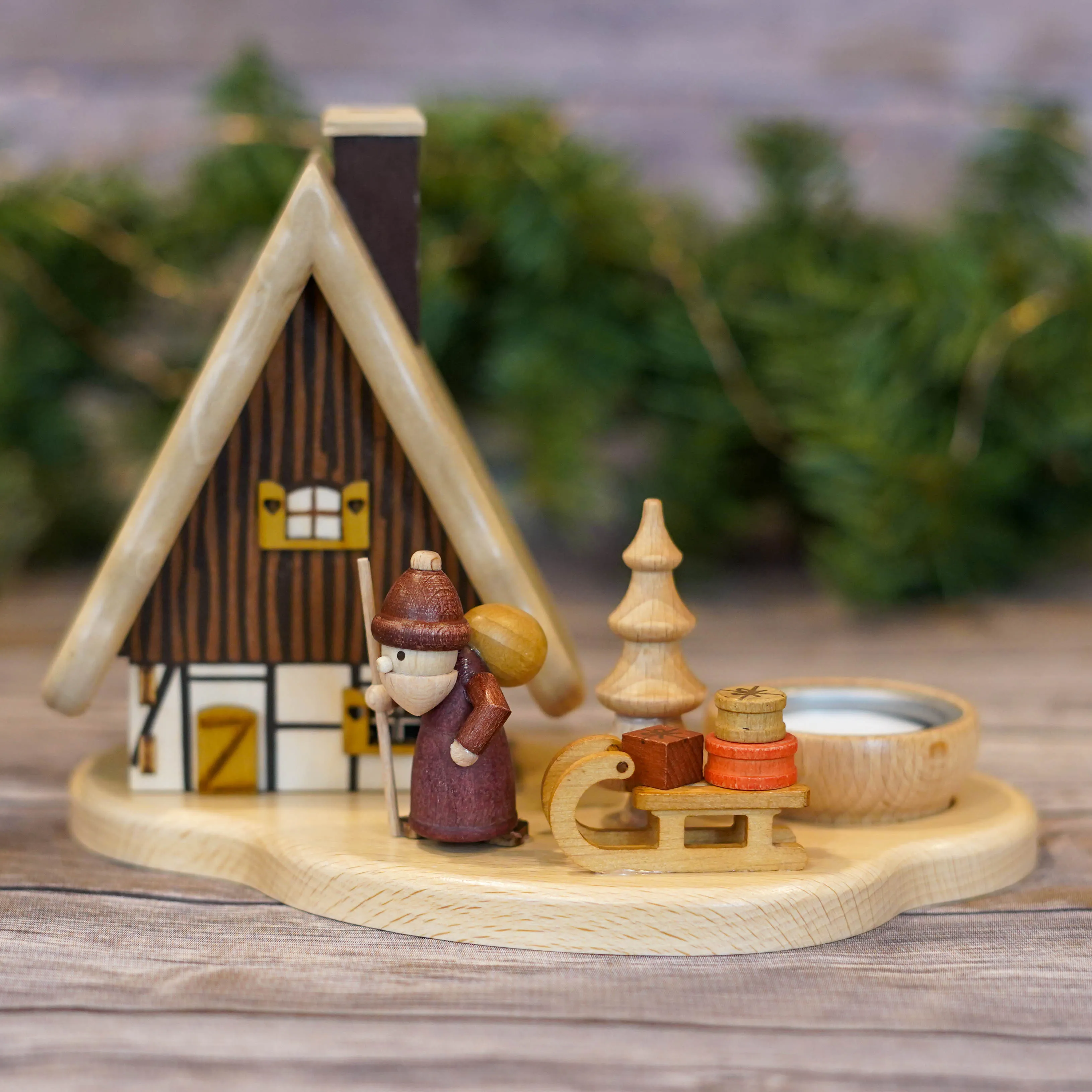 Smoker-Santa with Smoker House and Tea Light