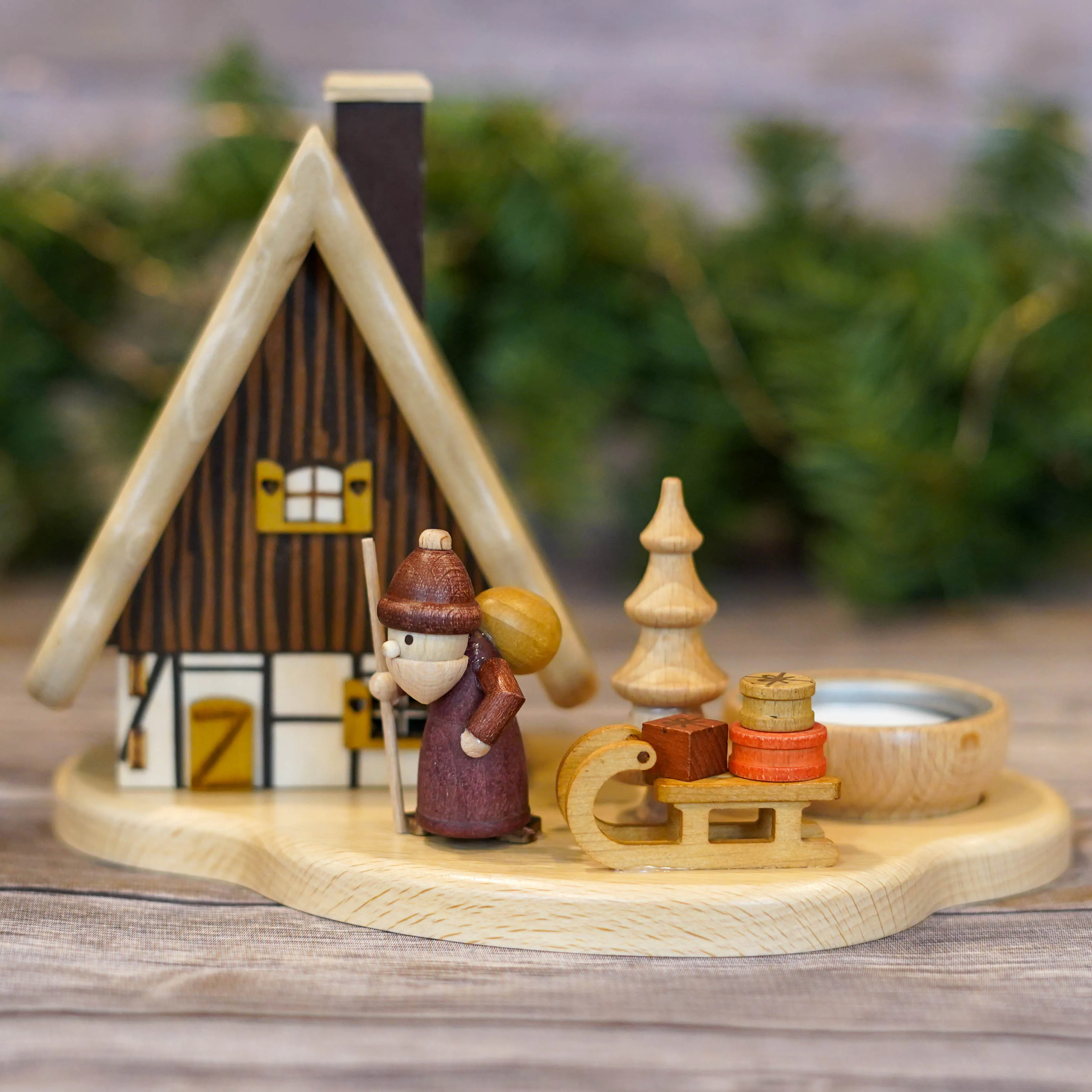 Smoker-Santa with Smoker House and Tea Light