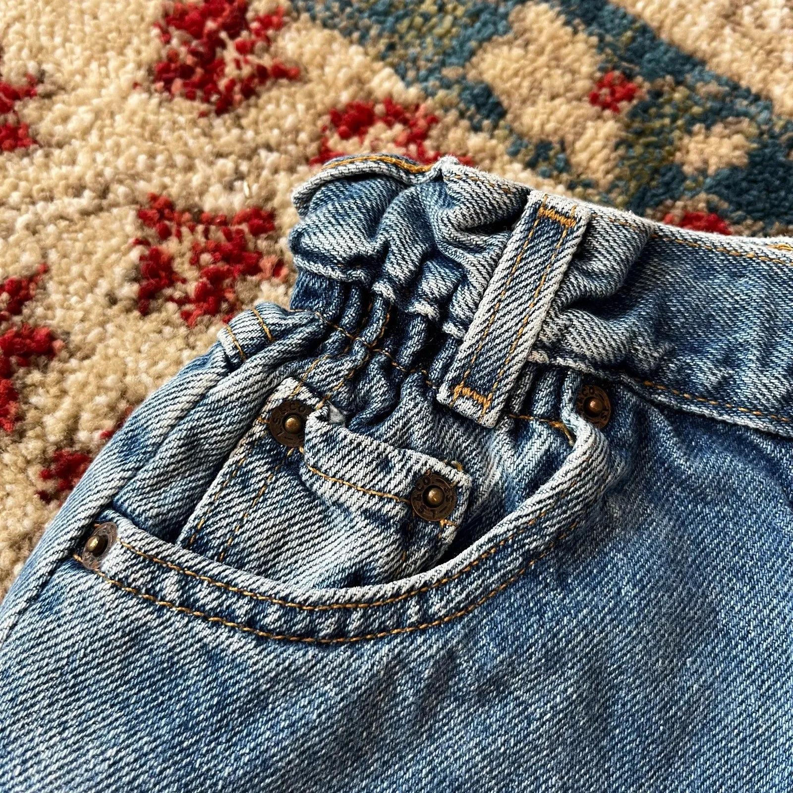 Vintage Levi's Cinched Waist Blue Jean Shorts 4T